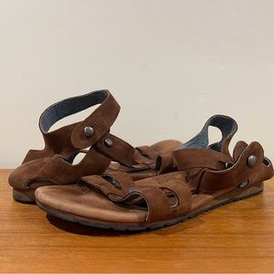 Comfortable Cushioned Gladiator Style Sandal by Simple